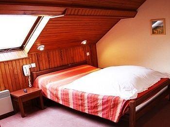 Les Chemins Francis - Modern Hotel Bagnols-les-Bains 외부 사진