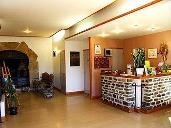 Les Chemins Francis - Modern Hotel Bagnols-les-Bains 외부 사진